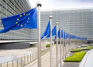 ΕΕ: Κυρώσεις σε 200 πρόσωπα και επιχειρήσεις που συνεργάζονται με τη Ρωσία