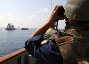 Ελεύθεροι οι τρεις ναυτικοί που είχαν απαχθεί από «πειρατές»