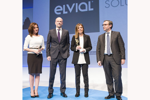 Elvial: Πρώτη μεταξύ πρώτων