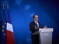 Σε νέο ιστορικό χαμηλό η δημοτικότητα του Ολάντ