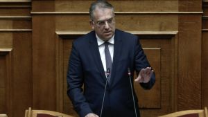 Θεοδωρικάκος σε πρόεδρο ΚΕΔΕ: Να συνδράμει η Δημοτική Αστυνομία για τήρηση μέτρων το 3ήμερο