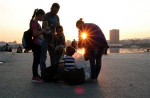 Στον Πειραιά το απόγευμα το Ελ.Βενιζέλος με 2.500 πρόσφυγες