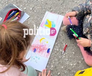 Θεσσαλονίκη: Συγκινεί παιδική ζωγραφιά με το μοιραίο τρένο (ΦΩΤΟ)