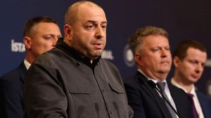 Σήμερα ο Ζελένσκι θα λάβει τα έγγραφα του ειρηνευτικού σχεδίου, αναφέρει ο επικεφαλής διαπραγματευτής