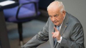 Πέθανε σε ηλικία 99 ετών ο Αλφρέντ Γκροσέ, μεγάλη φυσιογνωμία της γαλλογερμανικής συμφιλίωσης