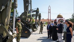 Μηχανήματα για τις ανάγκες πολιτικής προστασίας παρέδωσε ο Περιφερειάρχης Κ. Μακεδονίας στις Ένοπλες Δυνάμεις