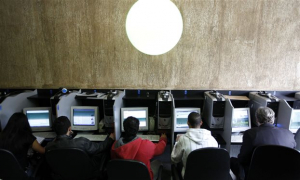 ΕΛ.ΑΣ : Τα σκουπίδια ενός Ιντερνετ καφέ αποκάλυψαν μεγάλο κύκλωμα απατών!