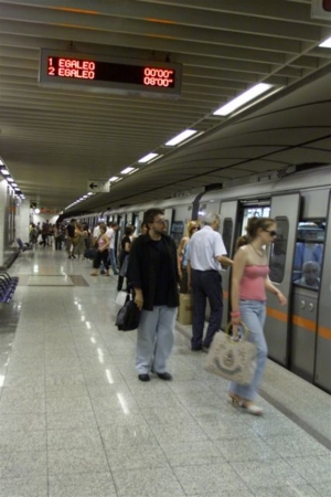 Τα εμπόδιαστη Γραμμή 4 του μετρό