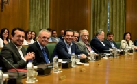 Με υπουργούς-βαρίδια δεν πάμε πουθενά...