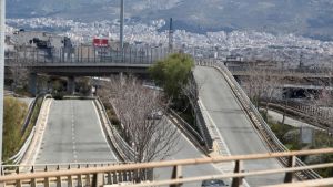 Απαγόρευση κυκλοφορίας: Περιορισμός σε sms, χρόνο εξόδου - Χρήση φορολογικών δηλώσεων