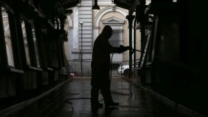 Πανελλαδική έρευνα: Καλά ενημερωμένοι οι Έλληνες για τον κορωνοϊό - Η γνώμη τους για το ΕΣΥ