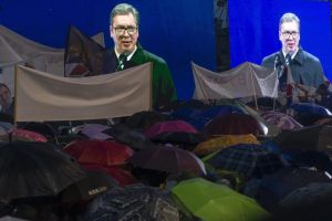 Σερβία: Παραίτηση Βούτσιτς από την ηγεσία του κυβερνώντος κόμματος