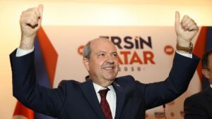 «Πρωθυπουργός» ψευδοκράτους στους FT: Υπέρ μόνιμης διχοτόμησης της Κύπρου