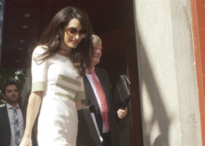 Αμάλ Αλαμουντίν-Κλούνεϊ: «Είναι ώρα να επιστρέψουν τα Γλυπτά στην Ελλάδα»