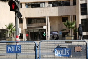 Ένας ακόμη δήμαρχος της Νοτιοανατολικής Τουρκίας στα χέρια των Αρχών