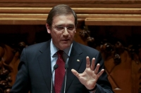 Πορτογαλία: Επανεκλογή Κοέλιου στην ηγεσία των Σοσιαλδημοκρατών