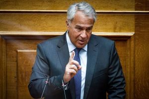 Σκασίλα του κοσμάκη αν θα ψηφίσει ο Βορίδης