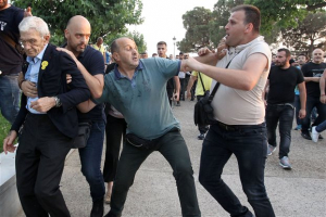 Προσαγωγή δυο ατόμων για την επίθεση κατά Μπουτάρη