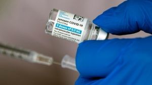 Βέλγιο: Αναστέλλεται η χρήση του εμβολίου της J&amp;J στους κάτω των 41 ετών μετά τον θάνατο νεαρής γυναίκας