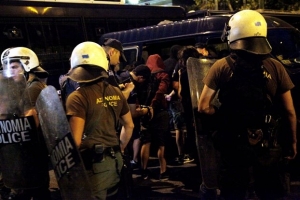 Αναστέλλονται όλες οι άδειες των αστυνομικών