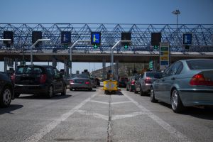 Θεσσαλονίκη: Αυξημένη κίνηση στα διόδια Μαλγάρων