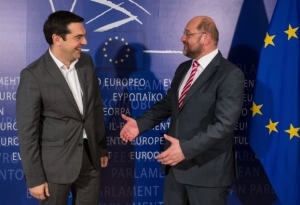 Τσίπρας - Σουλτς: Ο ρόλος της τρόικας στο επίκεντρο της συνάντησης τους