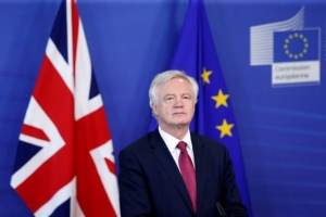 Ντέιβις: Ευπρόσδεκτοι οι Έλληνες στη Βρετανία και μετά το Brexit