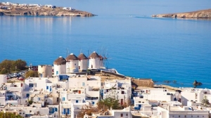 Σπείρα Ιταλών έκλεβε ακριβά ρολόγια από περαστικούς στα σοκάκια της Μυκόνου