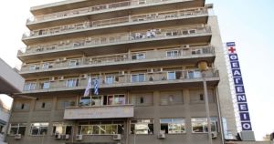 Θεσσαλονίκη: Απολύθηκε από το Δημόσιο ογκολόγος του Θεαγένειου που καταγγέλθηκε από καρκινοπαθείς για απάτη και χρηματισμό