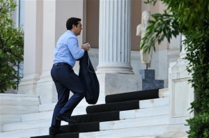 Συνάντηση Τσίπρα με δημάρχους και μητροπολίτες πέντε νησιών