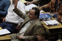 Λαφαζάνης: Στηρίζουμε τον πρωθυπουργό, δεν στηρίζουμε το μνημόνιο