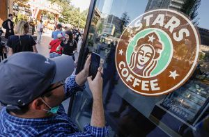 Ρωσία: Stars Coffee όπως λέμε… Starbucks!