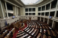 Βουλή: Υπερψηφίστηκε η αναστολή πώλησης «κόκκινων δανείων»