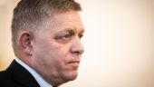 Σλοβακία: Στο χειρουργείο παραμένει ο πρωθυπουργός Φίτσο – «Εξαιρετικά σοβαρή» η κατάστασή του, λέει ο υπουργός Άμυνας