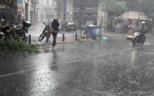Θεσσαλονίκη: Επέλαση της κακοκαιρίας στην πόλη – Βροχή και χαλάζι το κύριο σκηνικό