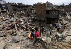 To Νεπάλ εγκαταλείπει κάθε ελπίδα για επιζώντες, πάνω από 6.600 οι νεκροί