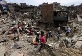 To Νεπάλ εγκαταλείπει κάθε ελπίδα για επιζώντες, πάνω από 6.600 οι νεκροί