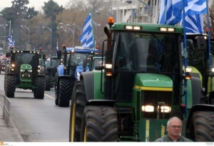 Αποσύρουν οι αγρότες τα τρακτέρ από τα μπλόκα
