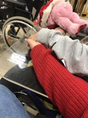 «Ξεχνάμε ότι όλοι είμαστε εν δυνάμει ανάπηροι άνθρωποι» – Η Σοφία μας εισάγει στον κόσμο της εργοθεραπείας