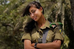 Γυναίκες (και) στις Ένοπλες Δυνάμεις. Yes, They Can!