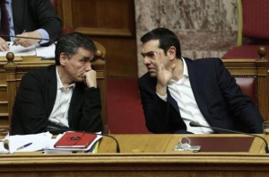 Αδειάζει η κλεψύδρα για την κυβέρνηση
