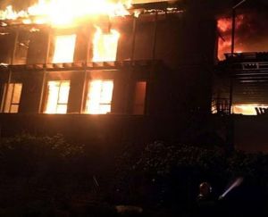 Τουλάχιστον 24 θάνατοι και 50 τραυματίες από ουκρανικό πλήγμα στη Χερσώνα