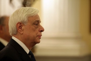 Παυλόπουλος: Να σταματήσουμε τους τρομοκράτες, όχι τους πρόσφυγες