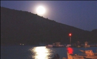 Και πανσέληνος και μερική έκλειψη Σελήνης τη Δευτέρα