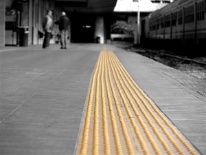 Συναγερμός στο Ρότερνταμ για το φόβο «ενόπλου» σε τρένο