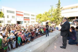 Κουτσούμπας:Τσίπρας-Μεϊμαράκης δίνουν την «παράσταση της αρπαχτής»