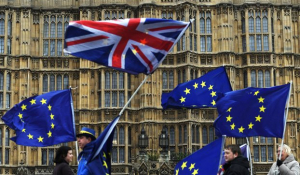 ΕΕ: Μεταβατική περίοδο 21 μηνών μετά το Brexit