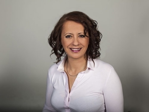 Αλλά...ΖΩ: Καταρρέουν οι κοινωνικές δομές