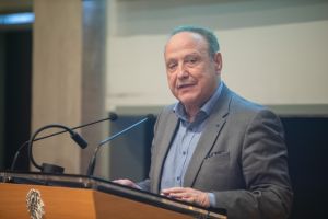 Αγγελούδης για Φωτόπουλο: «Με τη σεμνότητα και την ακεραιότητα του κέρδισε το σεβασμό και την εκτίμηση όλων»