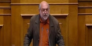 Συρμαλένιος: Προτείνει ενοποίηση των Περιφερειών Βορείου και Νοτίου Αιγαίου